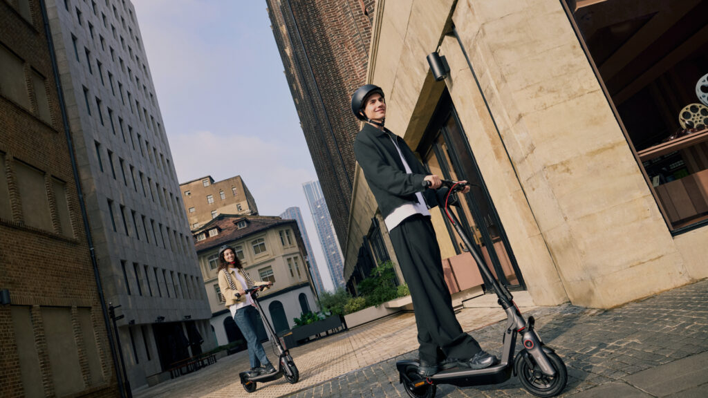 Segway Ninebot F3 E — Trottinette Électrique 450 W · 70 km · 18,6 kg · TFT couleur