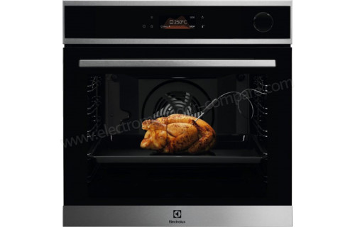 Electrolux EOC8P39X SteamCrisp Série 700 PRO — Four Encastrable Vapeur + Pyrolyse 72L · 154 Recettes · Sonde · MealAssist · LCD Blanc